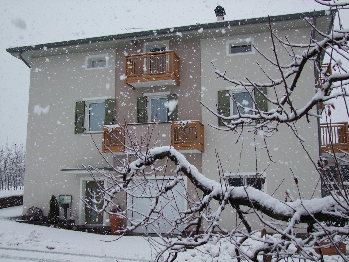 Agritur Fior Di Melo Apartment Nanno Luaran gambar